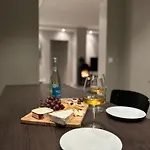 Koselig Sentrumsleilighet - Naer Bryggen Апартаменты *